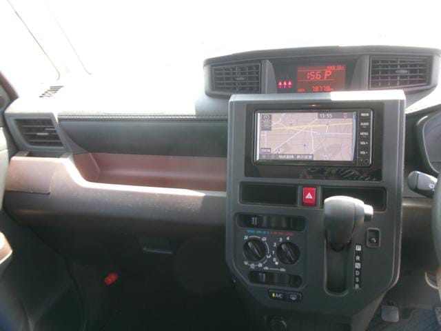 Toyota Roomy 2019